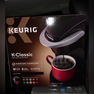 BRAND NEW Keurig Single Coffee Maker (K-ClassicK50 Black)